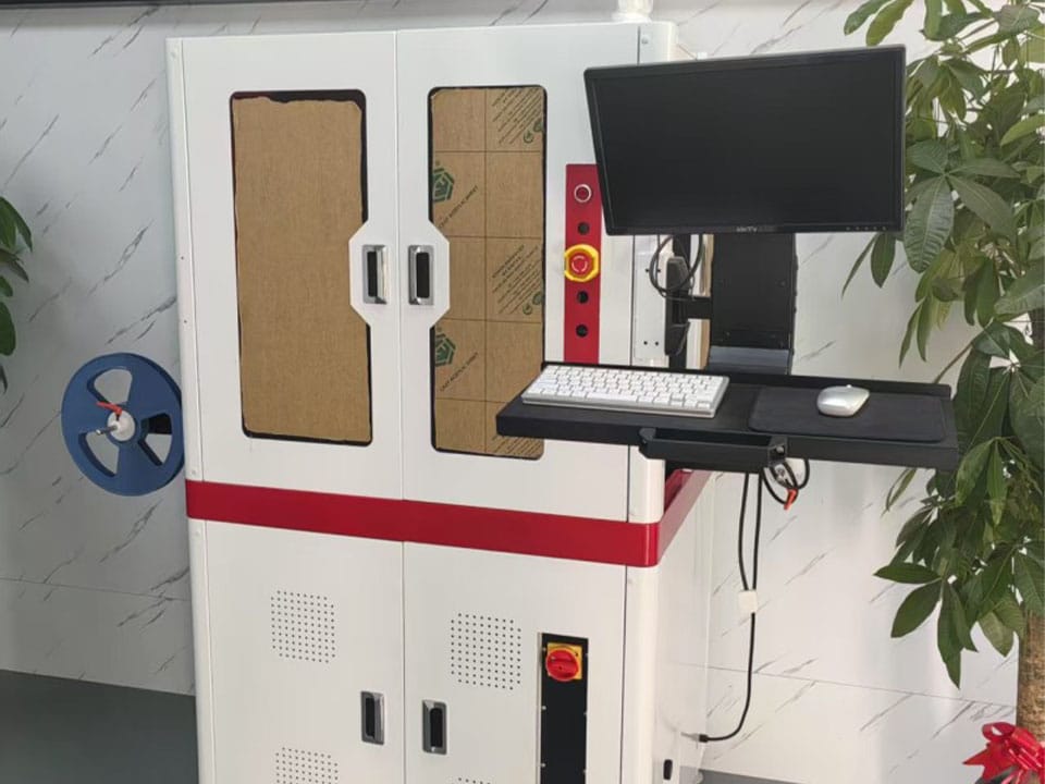 Flexibility smd tape machineility smd tape machine写出关于批发商制造商之类的题目,字符在55-60之内的英文标题 Flexibility smd tape machine