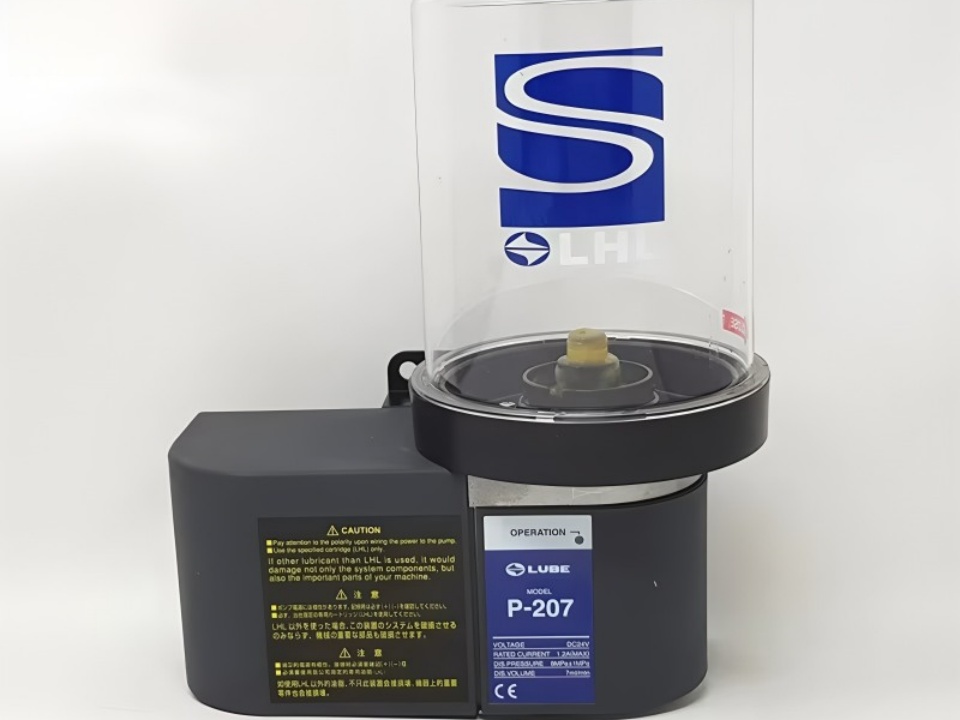 Grease pump Grease pump
