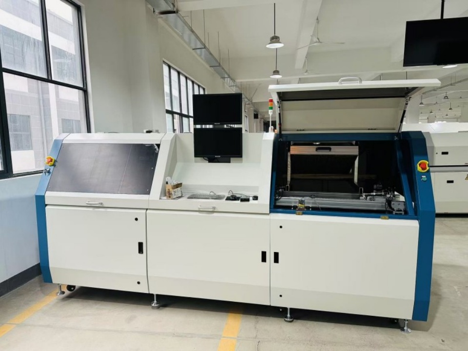 Máquina de soldadura por ola selectiva Meraif Máquina de soldadura por ola selectiva Meraif