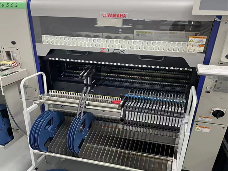 Yamaha YSM10 pick and place machine Yamaha YSM10 pick and place machine