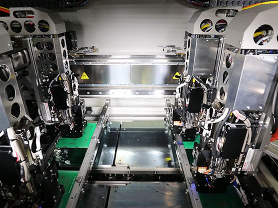 Yamaha YSM40R pick and place machine Yamaha YSM40R pick and place machine